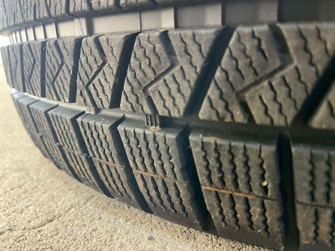 245/40R19 国産 バリ山 2020年数 スタッドレス 4本