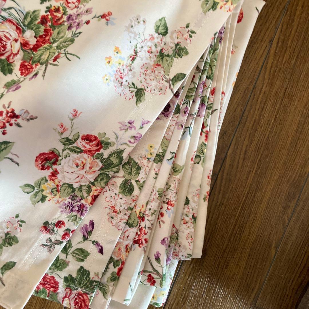 しろくま様　table runner ローラアシュレイ