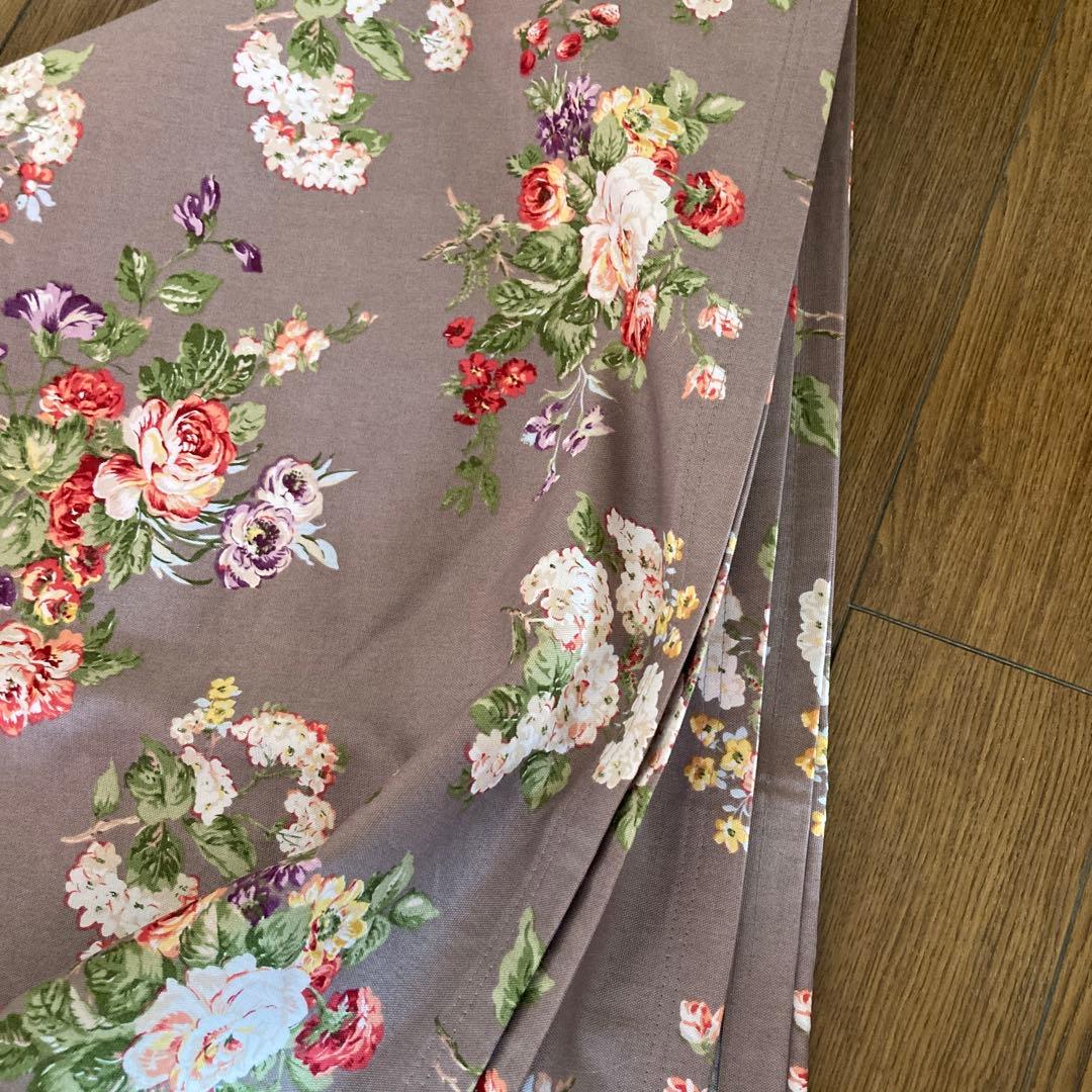 しろくま様　table runner ローラアシュレイ