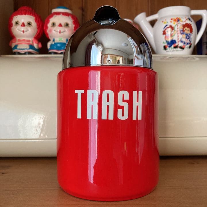 激レア　アメリカンカントリー　めちゃくちゃ可愛い灰皿　トラッシュ　ロゴ　赤　白