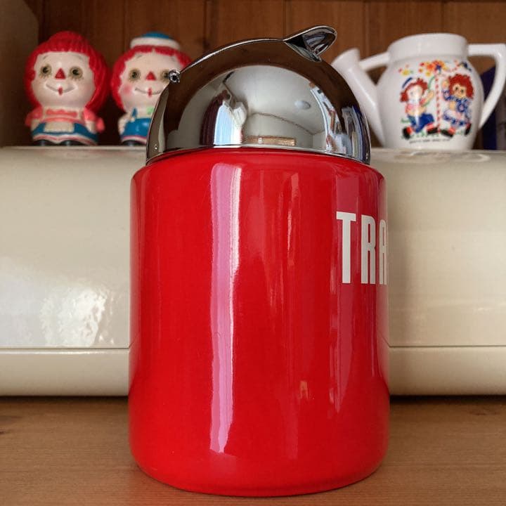 激レア　アメリカンカントリー　めちゃくちゃ可愛い灰皿　トラッシュ　ロゴ　赤　白