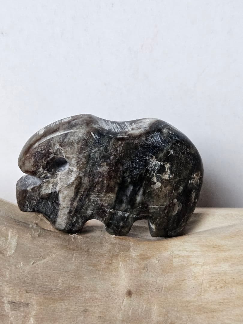 獣形　家畜獣 縞 勾玉