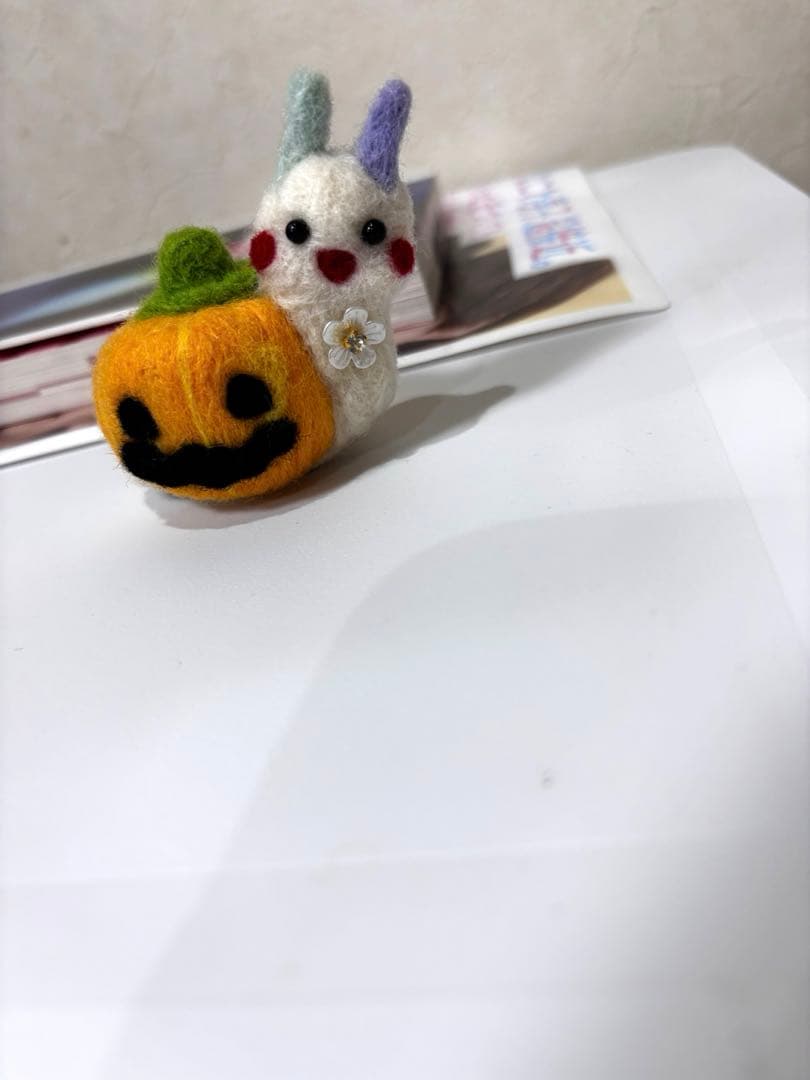 【かたつむり】【no.5】　【ハロウィンver. 】羊毛フェルト人形
