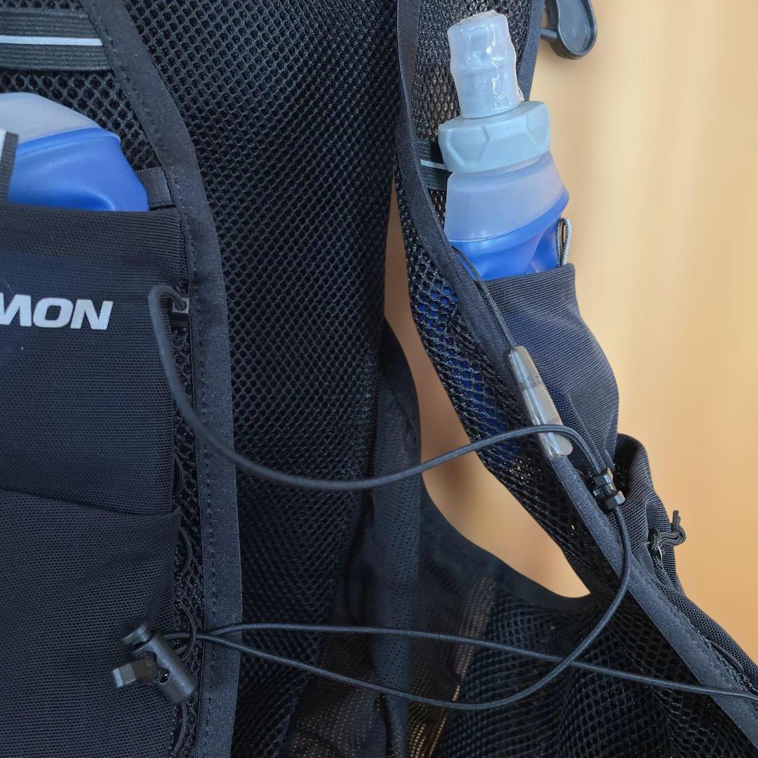 SALOMON 【新品未使用タグ付き】ランニングベスト ボトルポケット付き