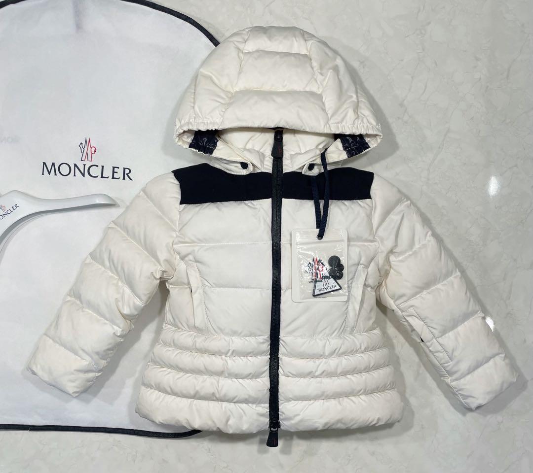 モンクレール　ダウンジャケット　キッズ