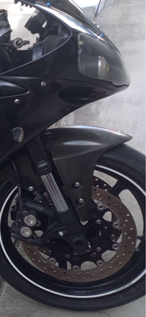 YZF-R1 カーボンフロントフェンダー　クレバーウルフ　02〜08年
