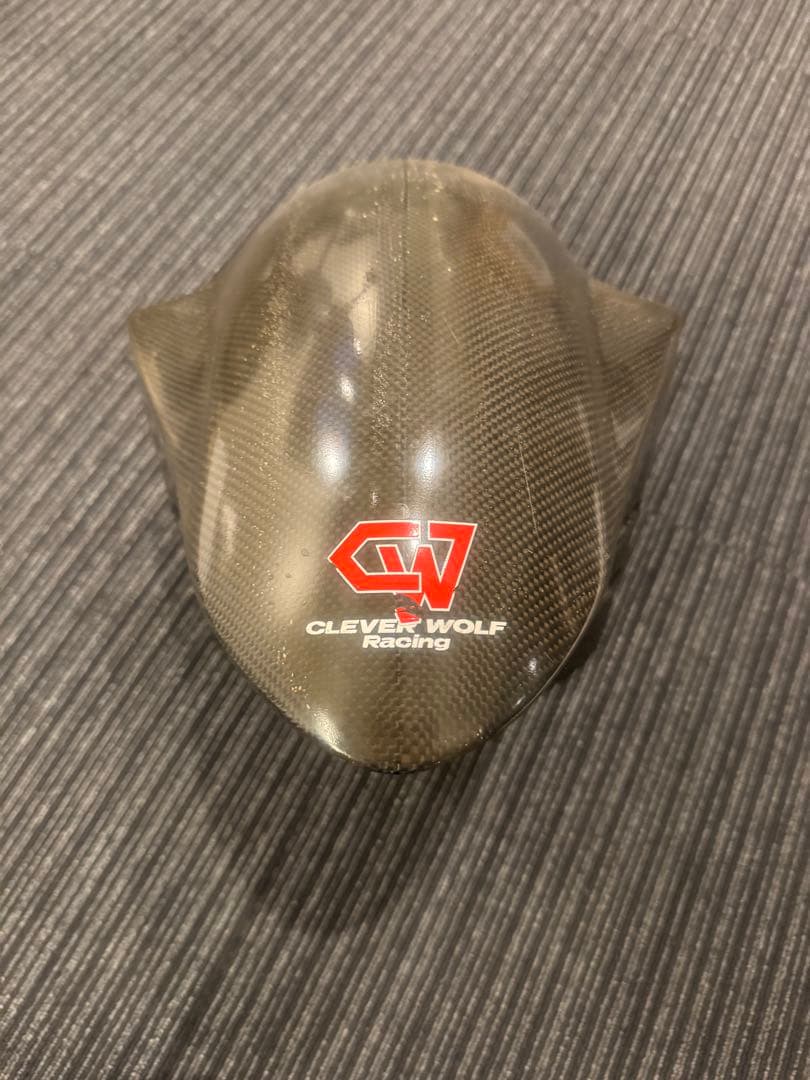 YZF-R1 カーボンフロントフェンダー　クレバーウルフ　02〜08年