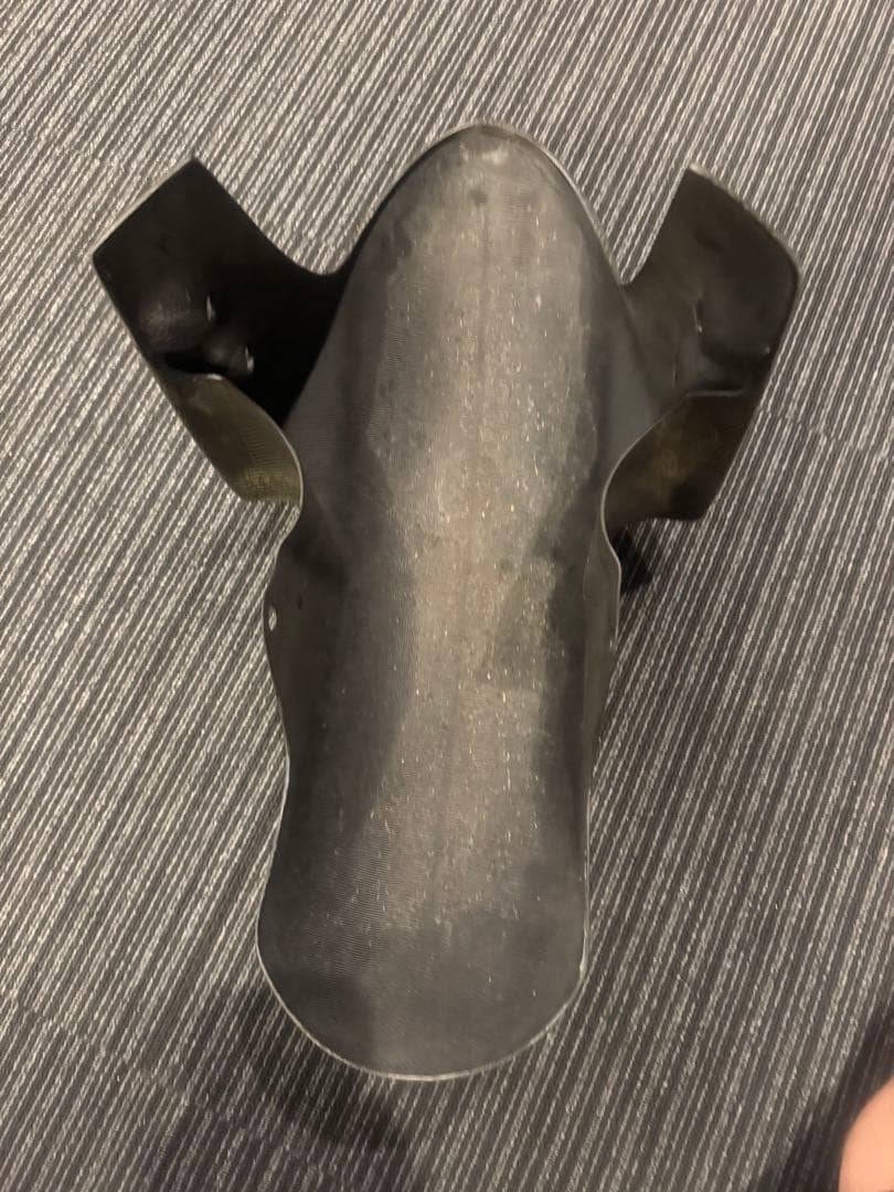 YZF-R1 カーボンフロントフェンダー　クレバーウルフ　02〜08年