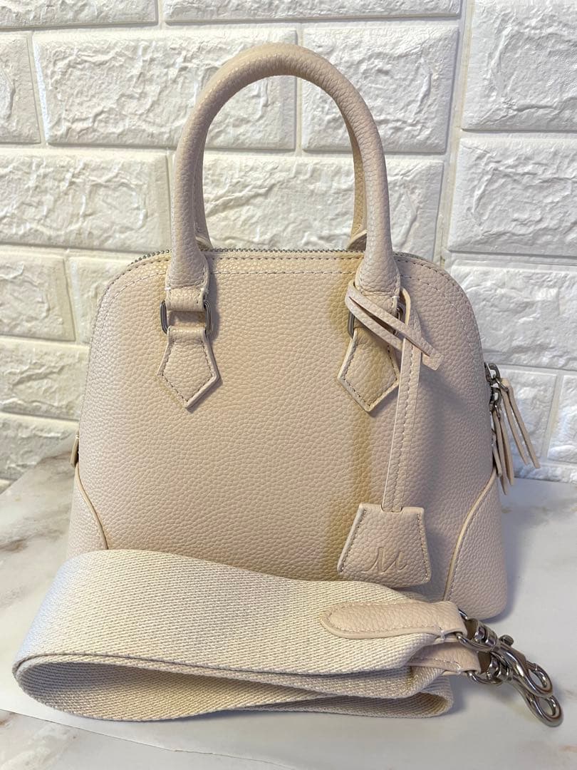 【新品未使用最終値下】ミラオーウェン　ワイドショルダーボストンバッグ　アイボリー