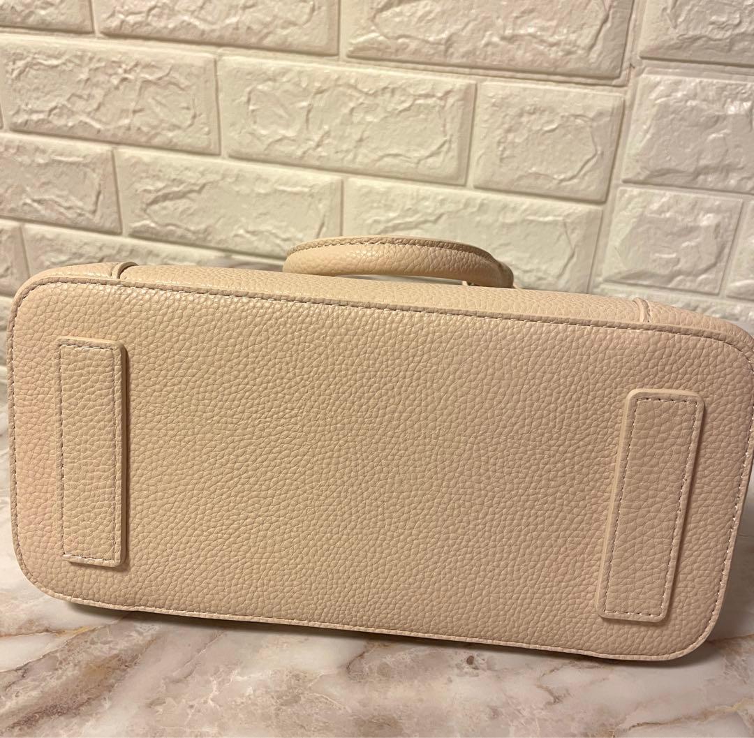 【新品未使用最終値下】ミラオーウェン　ワイドショルダーボストンバッグ　アイボリー