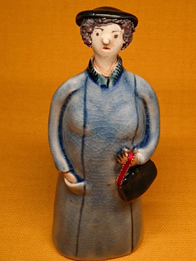 人形　陶器　ヨーロッパ　オブジェ　置物　インテリア　工芸品　美術品　A2599