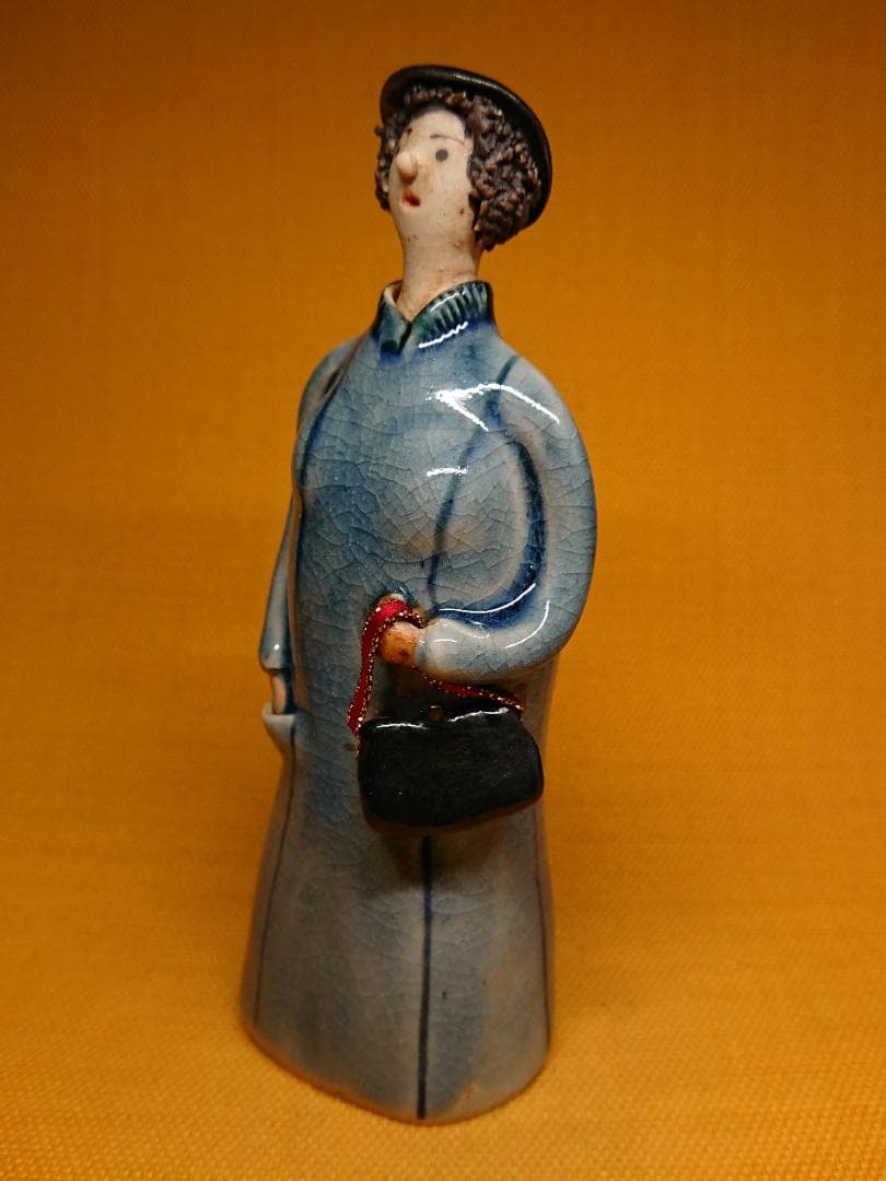 人形　陶器　ヨーロッパ　オブジェ　置物　インテリア　工芸品　美術品　A2599