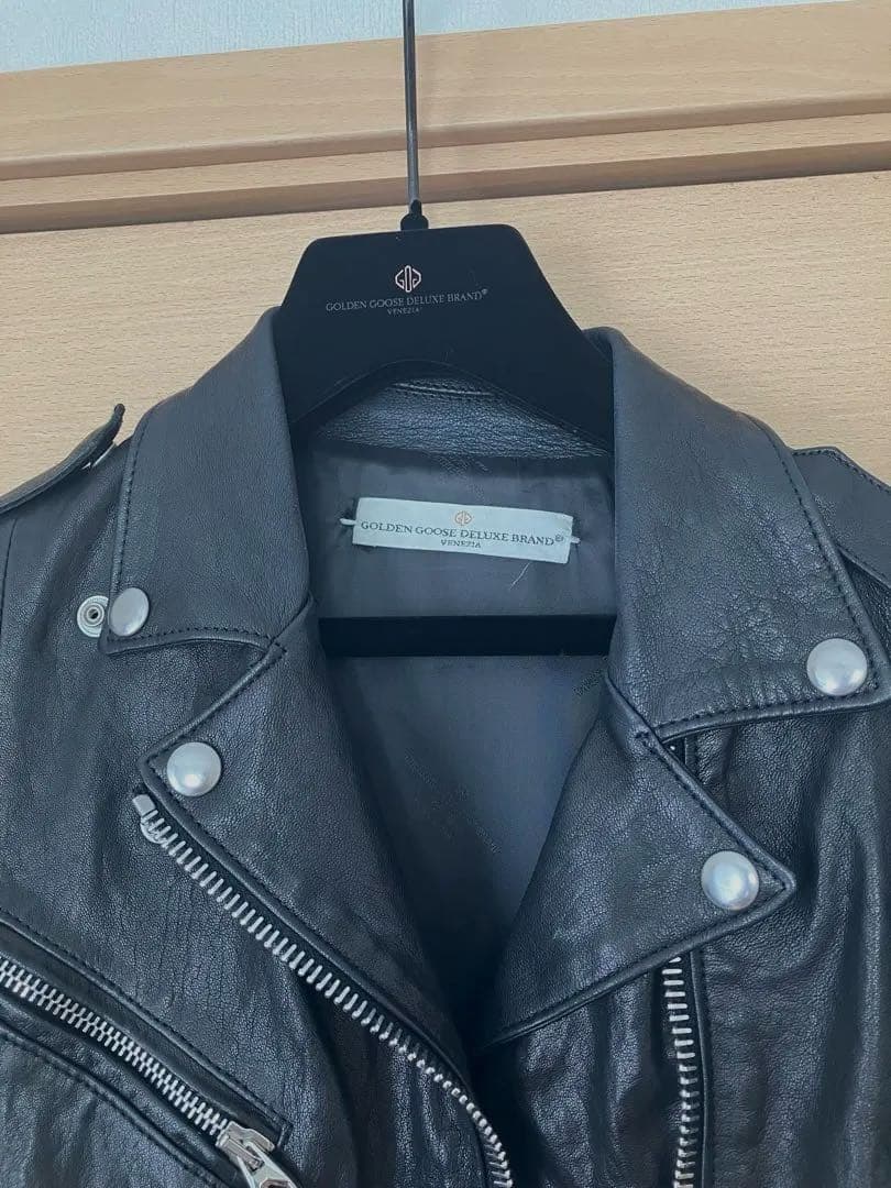 値下げ中ゴールデングース　ブラック　レザー