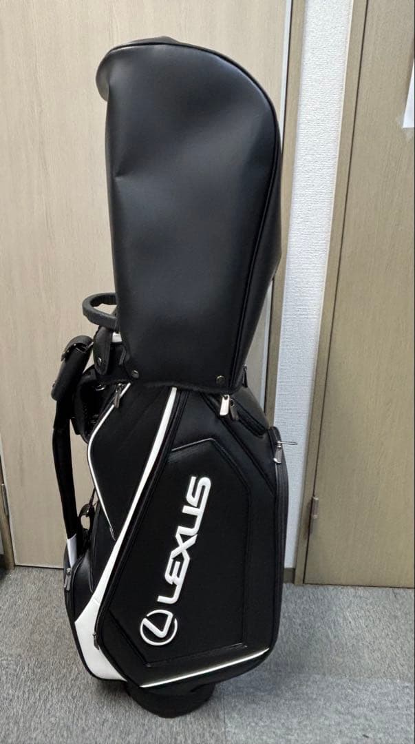 値下げ‼️新品⭐︎非売品 最新LEXUS キャディバッグ ブラック/ホワイト