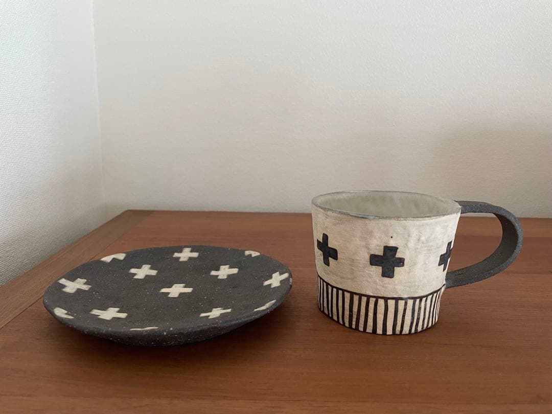 【新品】宇田令奈　マグカップ、プレート　2点セット