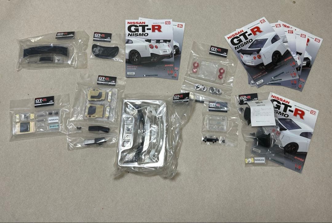 H*p様 ディアゴスティーニ　NISSAN GT-R NISOMO 1~100コ