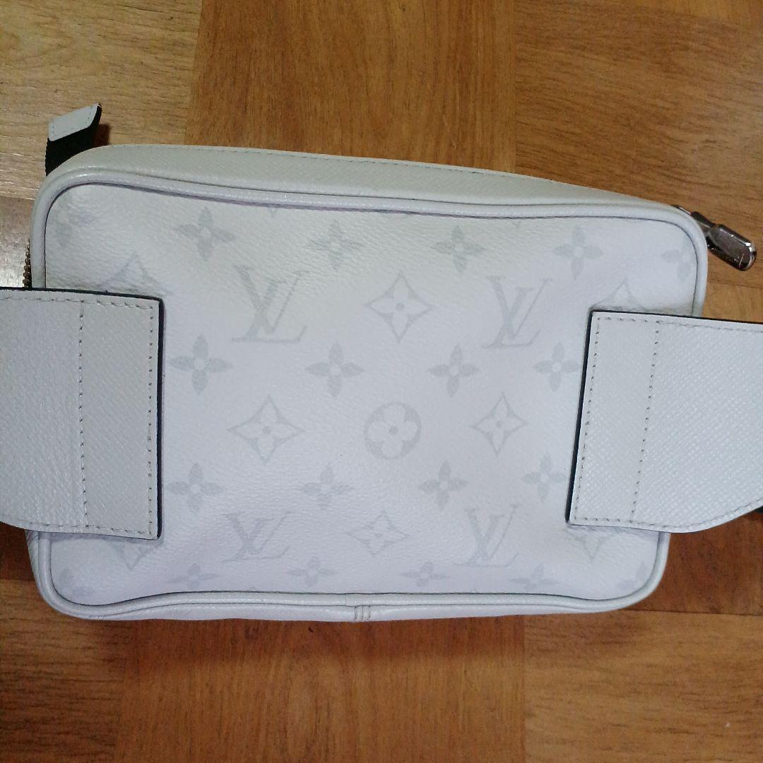 美品　Louis Vuitton タイガラマ　 バムバッグ