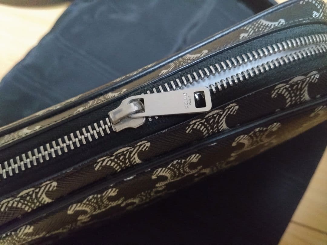 CELINE ブラックトリオンフ メッセンジャーバッグ