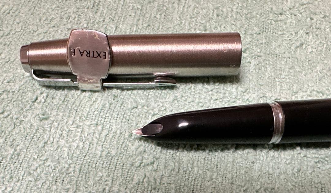 Parker Extra F パーカー　21 万年筆 シルバー・ブラック ⑩