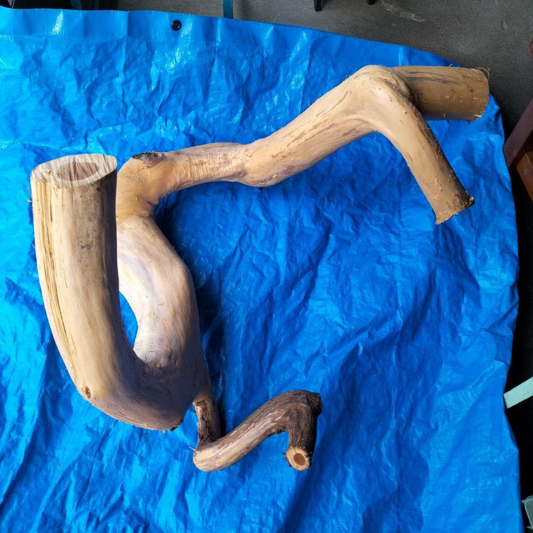 ハクの木の置物