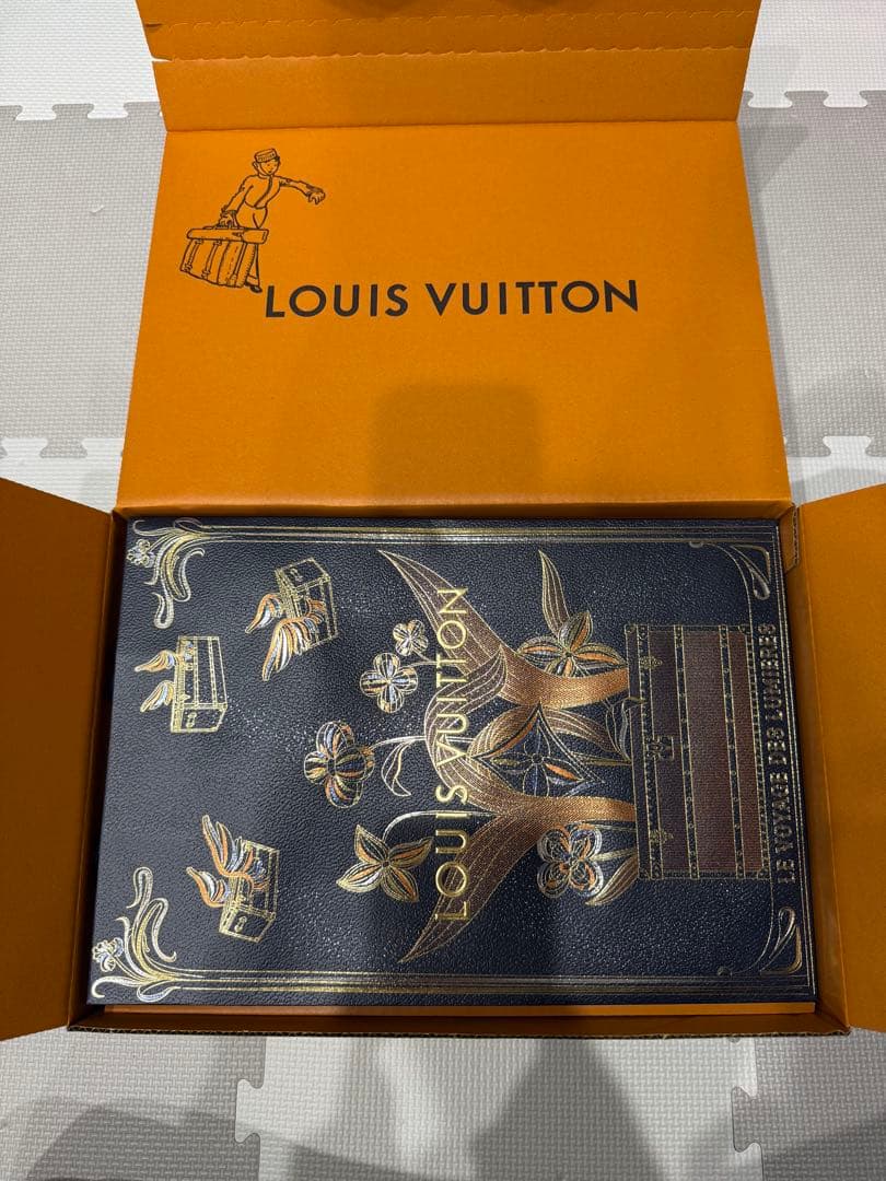 【新品】ルイヴィトン マフラー・オンリーLVミニコンフィ ノワール