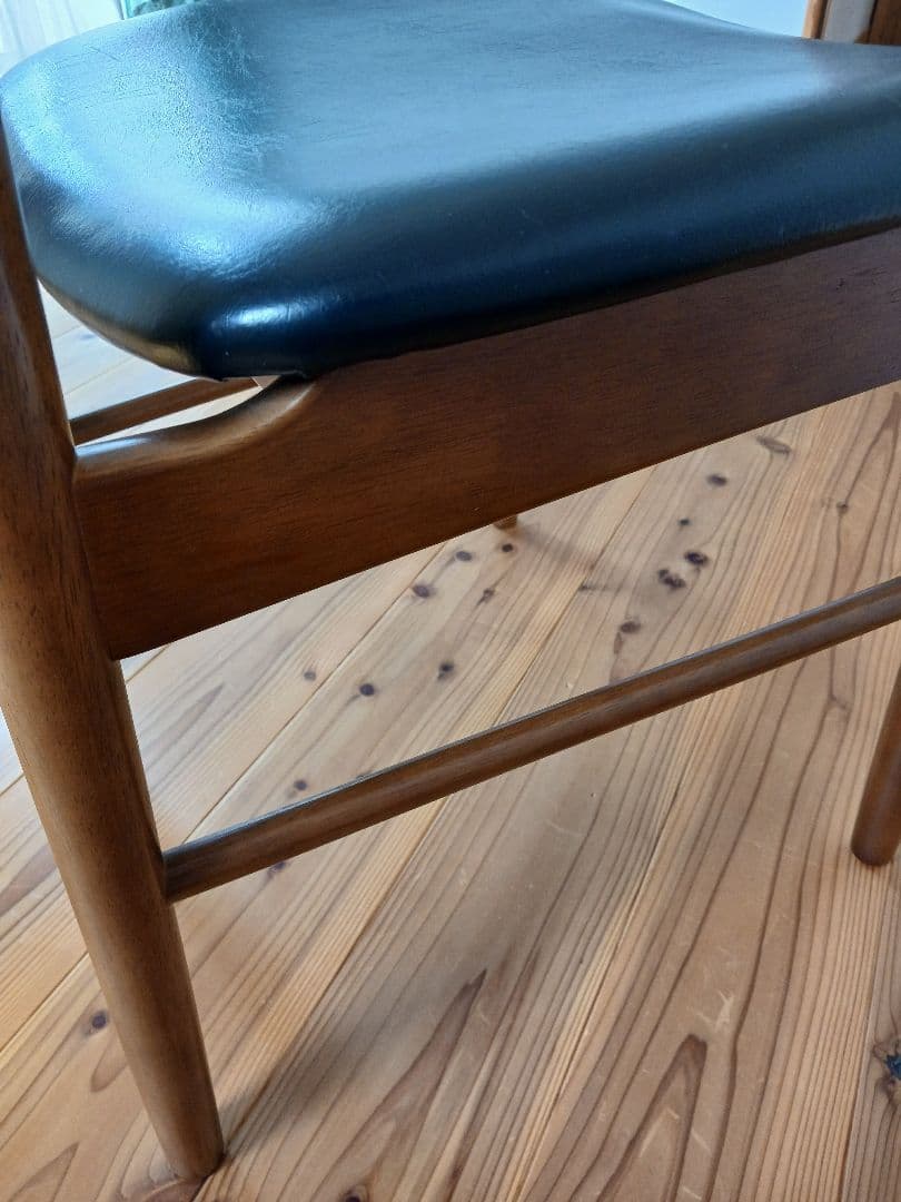 カリモク 60 Tチェア ブラウン