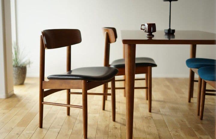 カリモク 60 Tチェア ブラウン