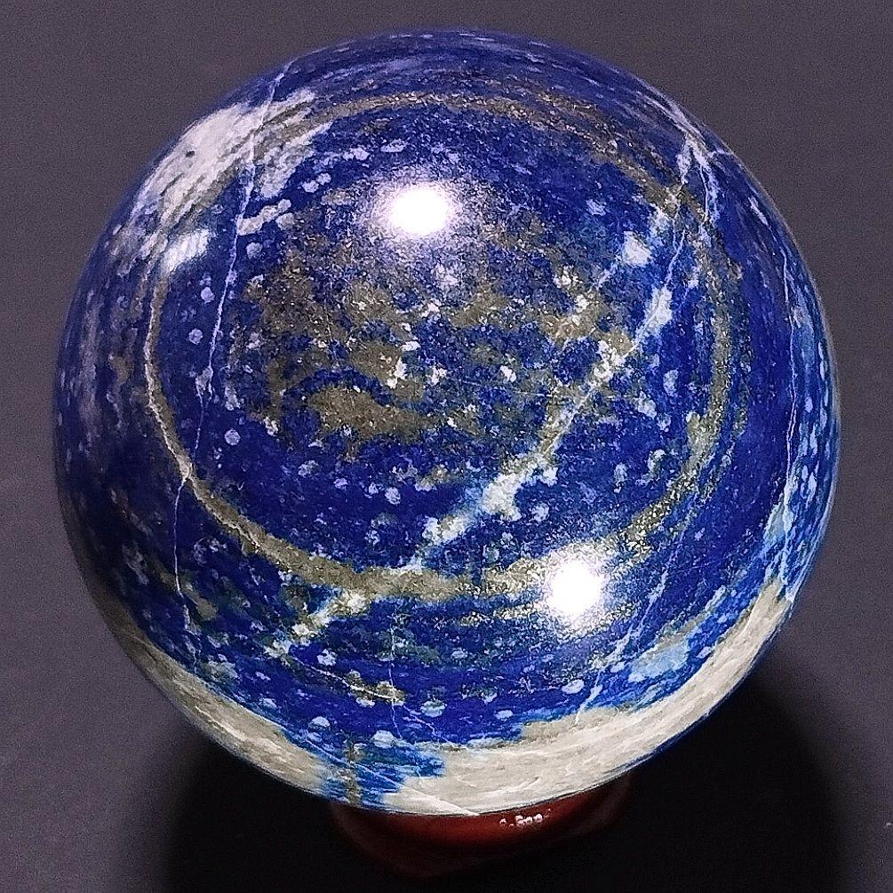 ⑤紫外線蛍光 ラピスラズリインハックマナイト 原石 丸玉 スフィア 台付 55㎜