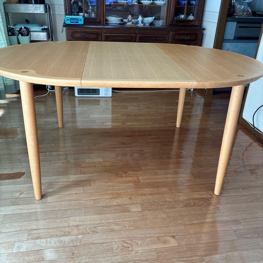 ダイニングテーブル　旭川家具　カンディハウス　伸縮