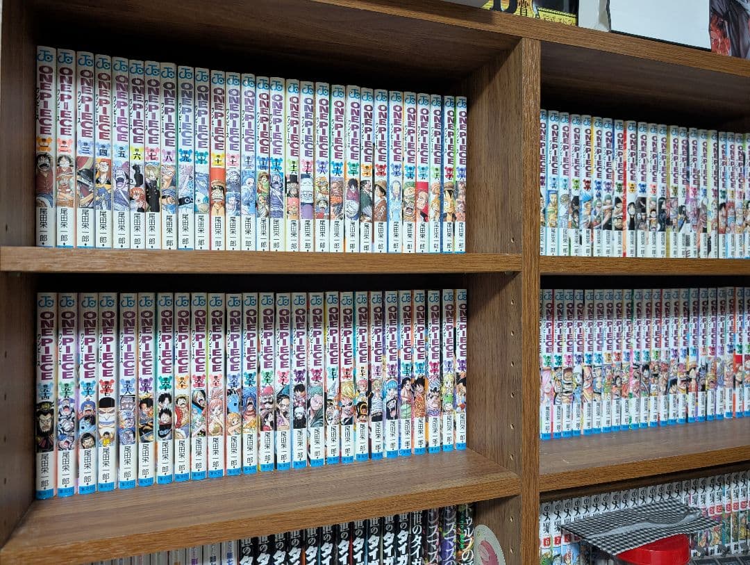 漫画　美品　ワンピース 1巻から108巻まで+映画特典3冊