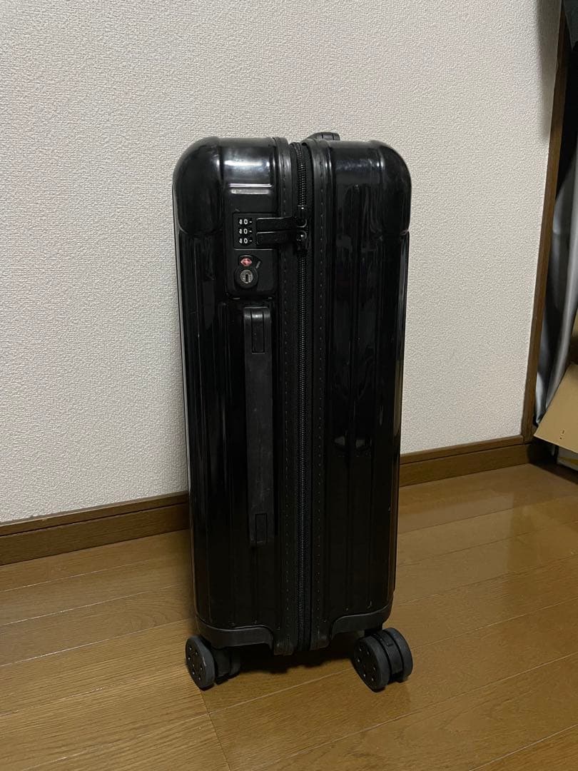 美品　RIMOWA エッセンシャル　キャビン　ブラック　36L