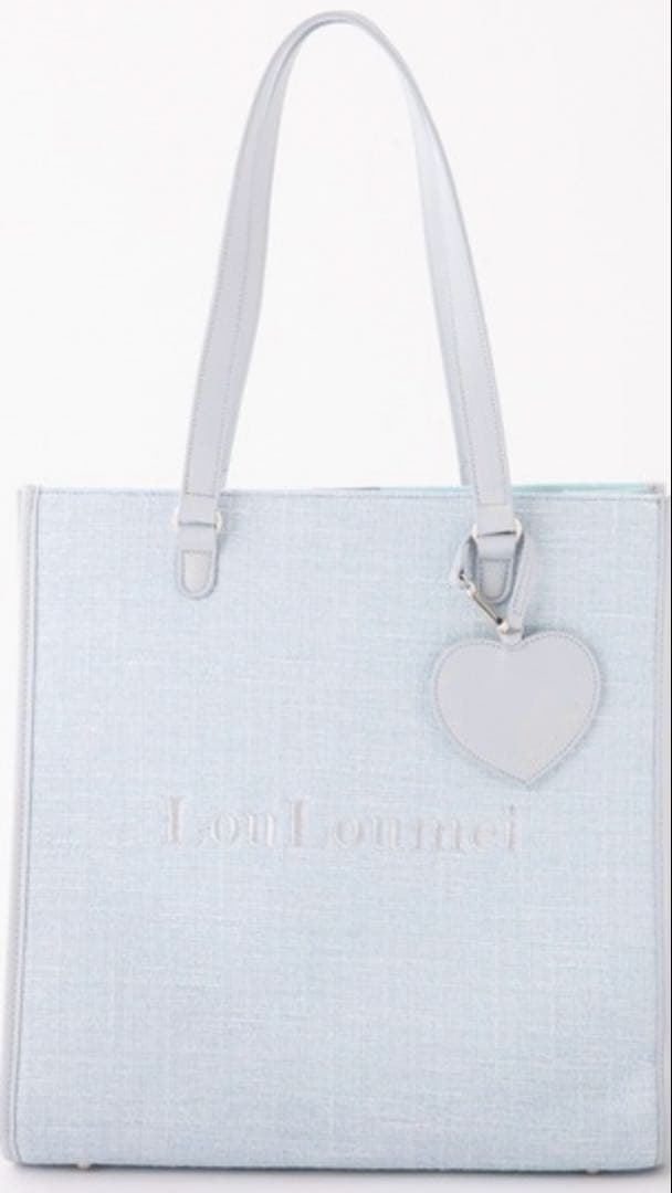 推し活トート　LouLoumei ハートチャーム付きトートバッグ　サックスブルー