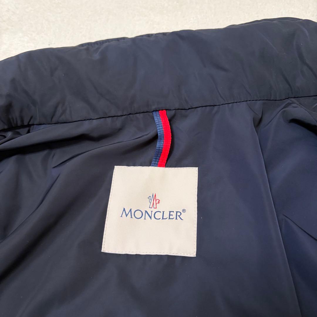 【極美品】モンクレール MALACHITE ナイロンコート フード収納 2