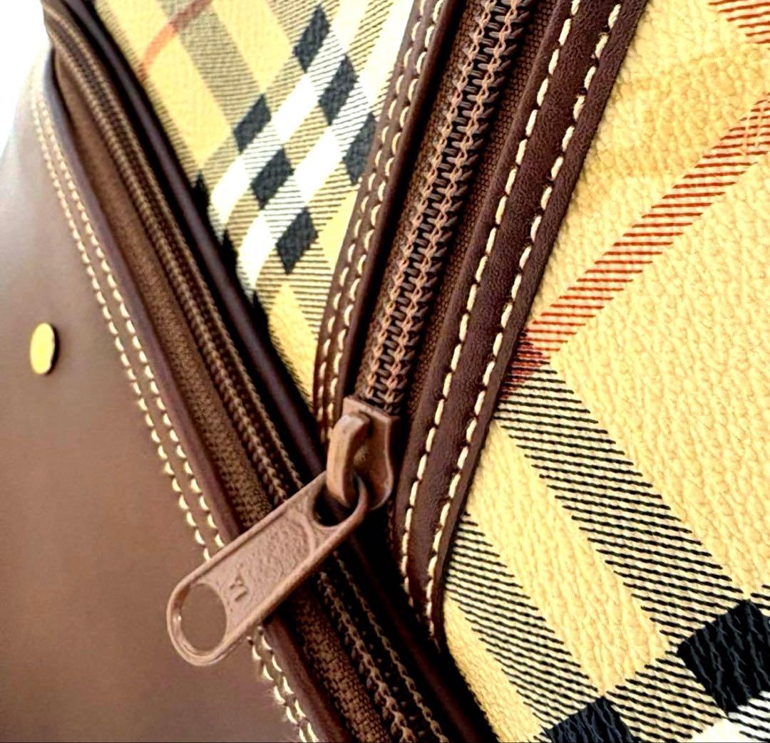 極美品 BURBERRY ボストンバッグ　ノバチェック　2段型PVC レザー鍵付