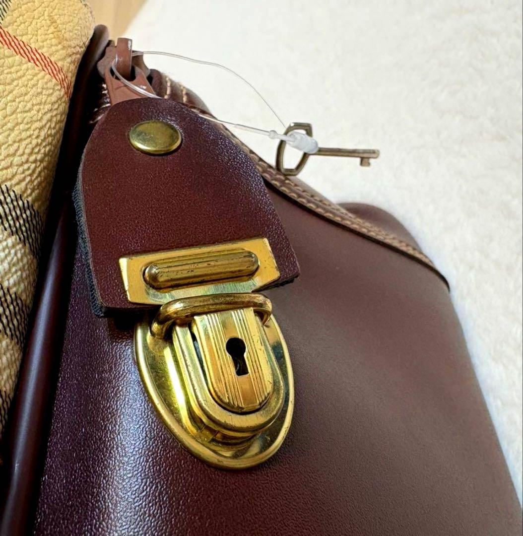 極美品 BURBERRY ボストンバッグ　ノバチェック　2段型PVC レザー鍵付