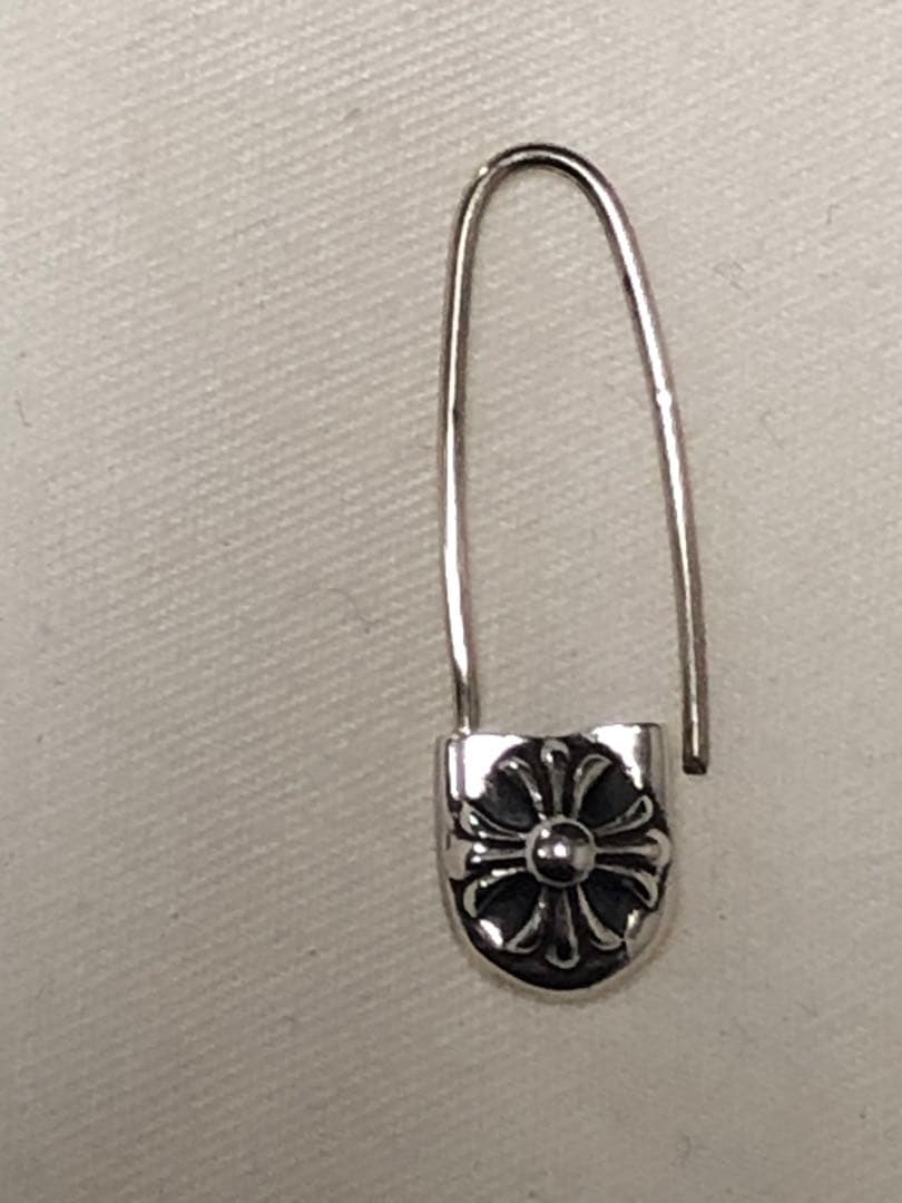 100%本物クロムハーツCHプラス安全ピン