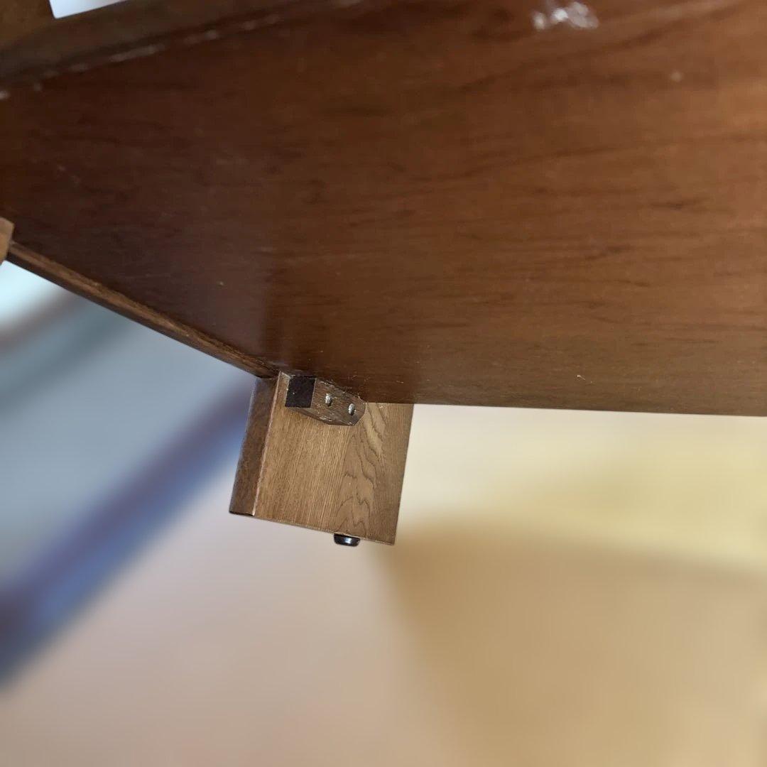 カリモク　テーブル