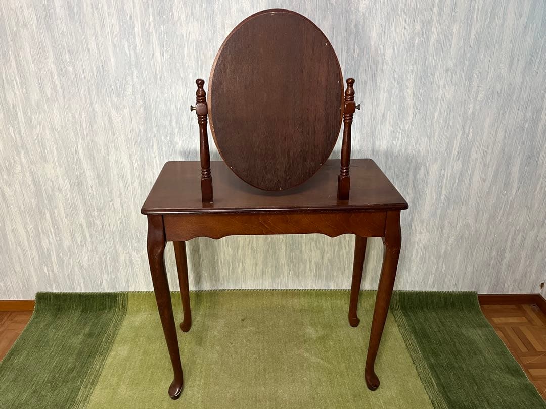 クラシックブラウンドレッサー・鏡付き