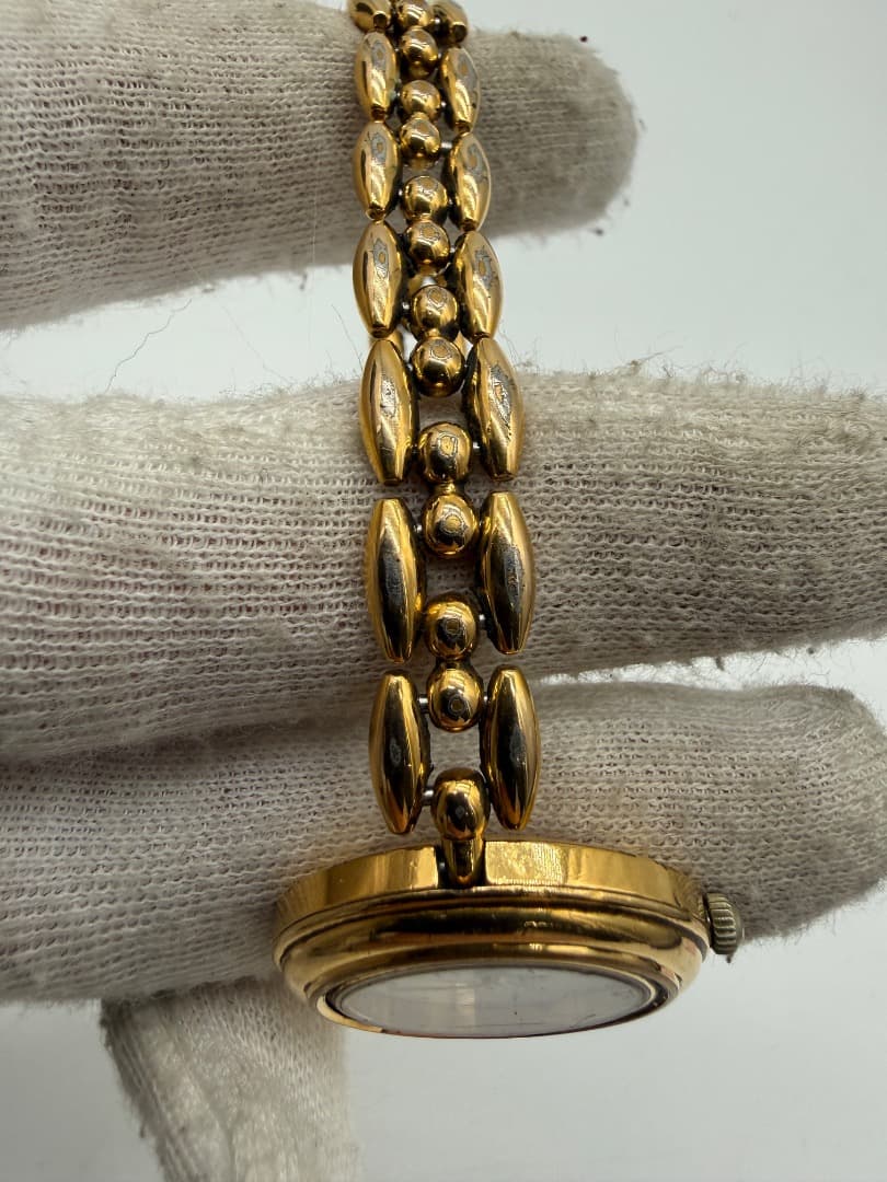 E*y様 GUCCI 腕時計