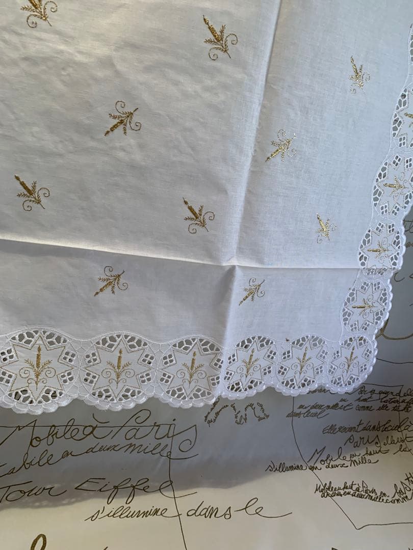 オーストリア製　ザルツブルグ　未使用品のクリスマステーブルクロス！素敵過ぎます！