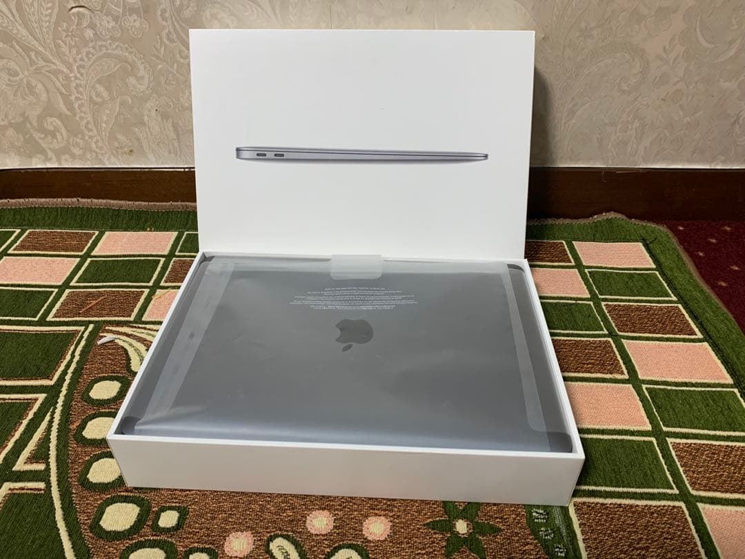 N*H様 Apple MacBook Air 13インチ シルバー