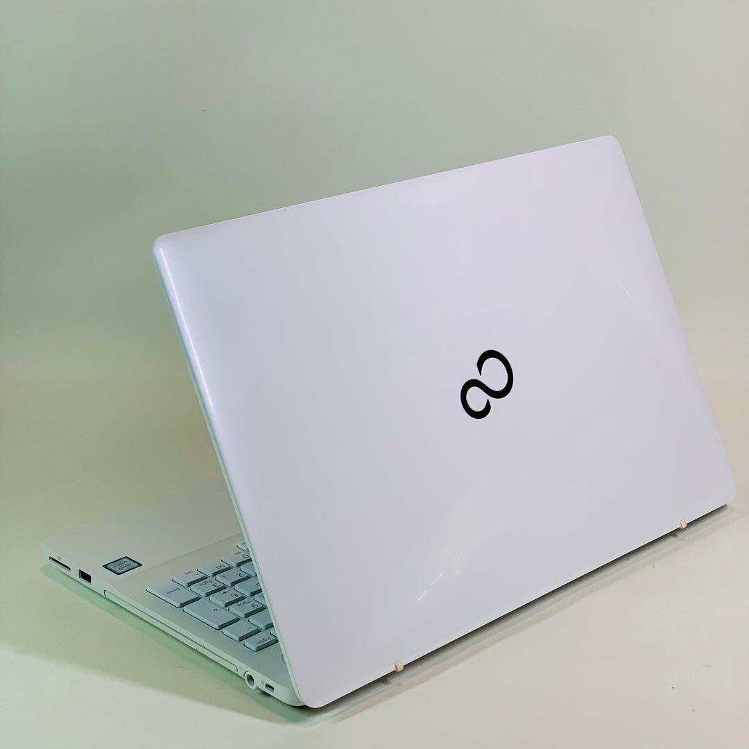 Core i7✨SSD1TB✨32GB✨カメラ✨オフィス✨富士通✨ノートパソコン