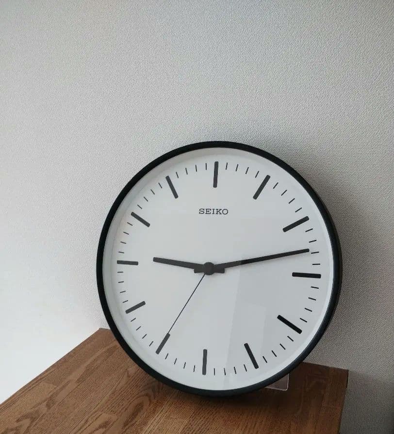 SEIKO Power design KX308K [電波掛時計]吉岡徳仁