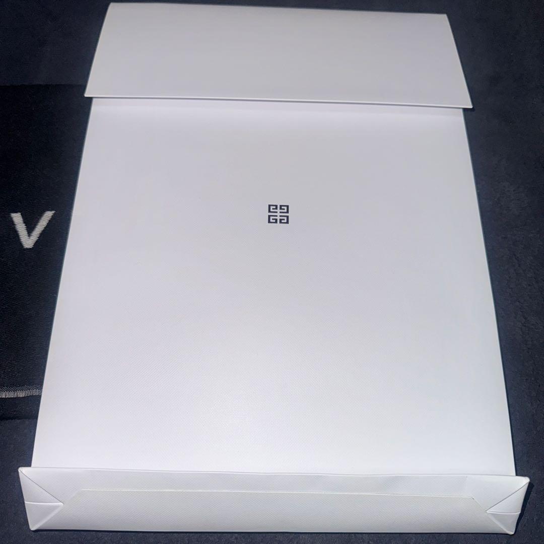 GIVENCHY ロゴマフラーGV3518J4546 1 BLACK/WHITE