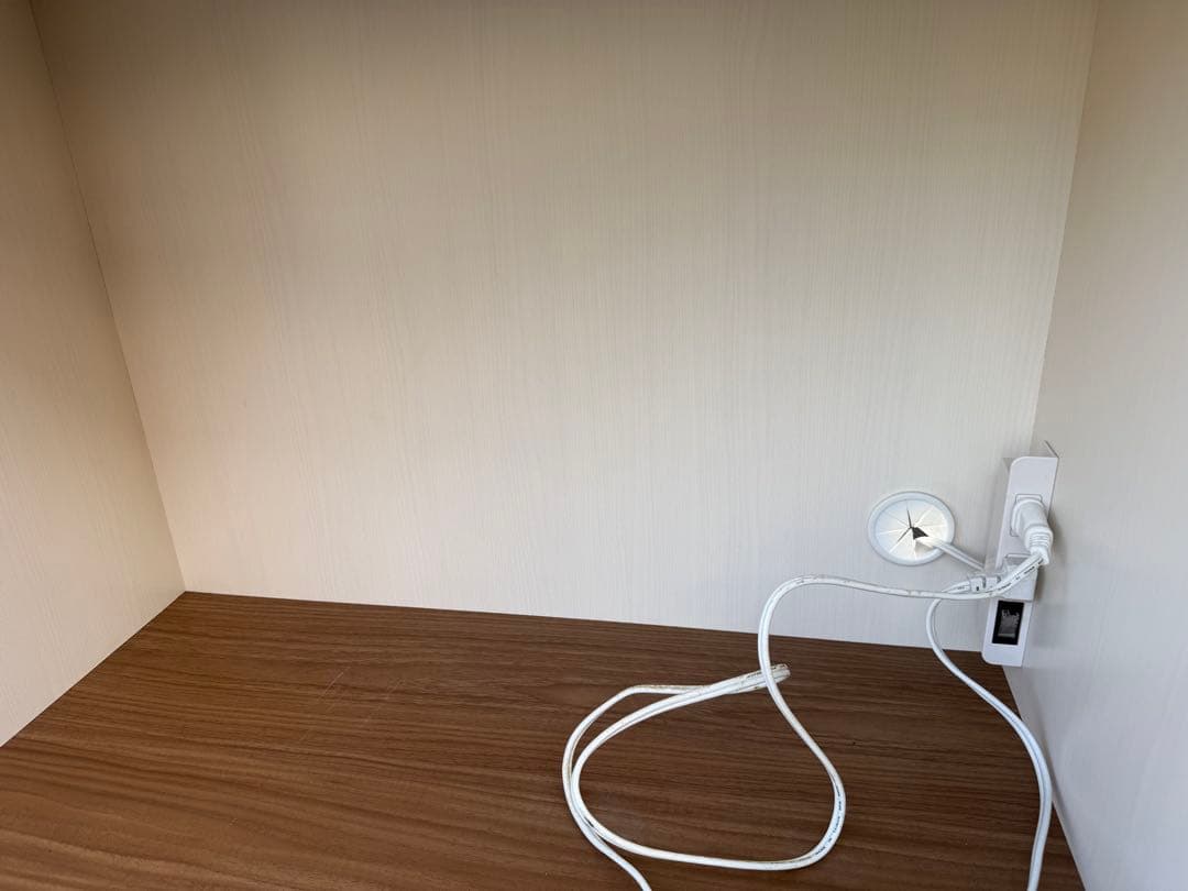 食器棚　フレンチカントリー ビーカンパニー　クリチコ　キッチンボード