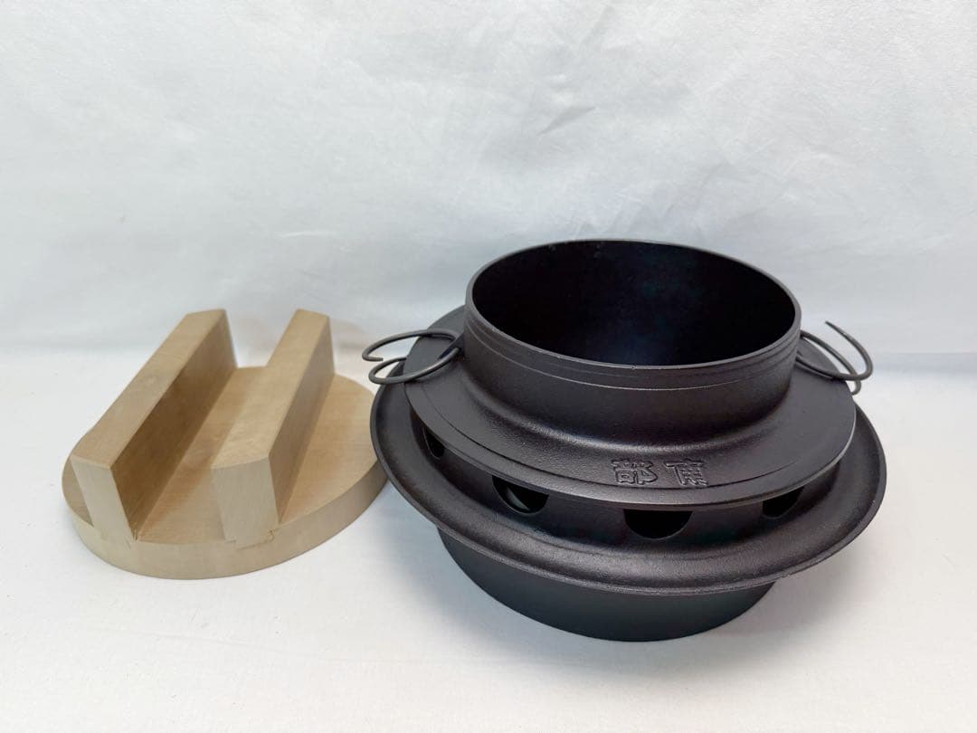 未使用 南部鉄器 炊飯釜 炊飯鍋 鉄羽釜 釜めし 木蓋の ご飯釜3合 炊き 元箱