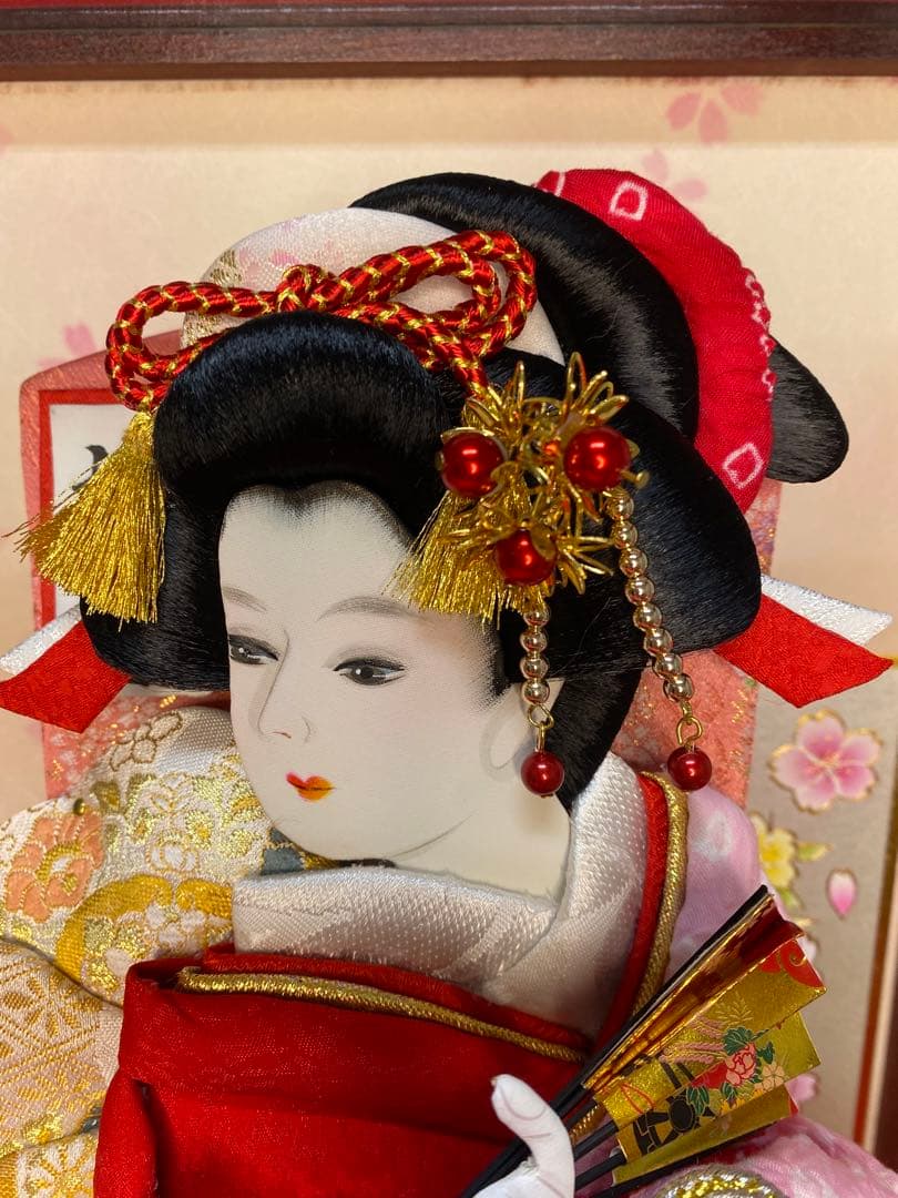 羽子板　立体振袖　ガラスケース１３号・サイズ間口約２９×奥行約２４×高さ約５５㎝