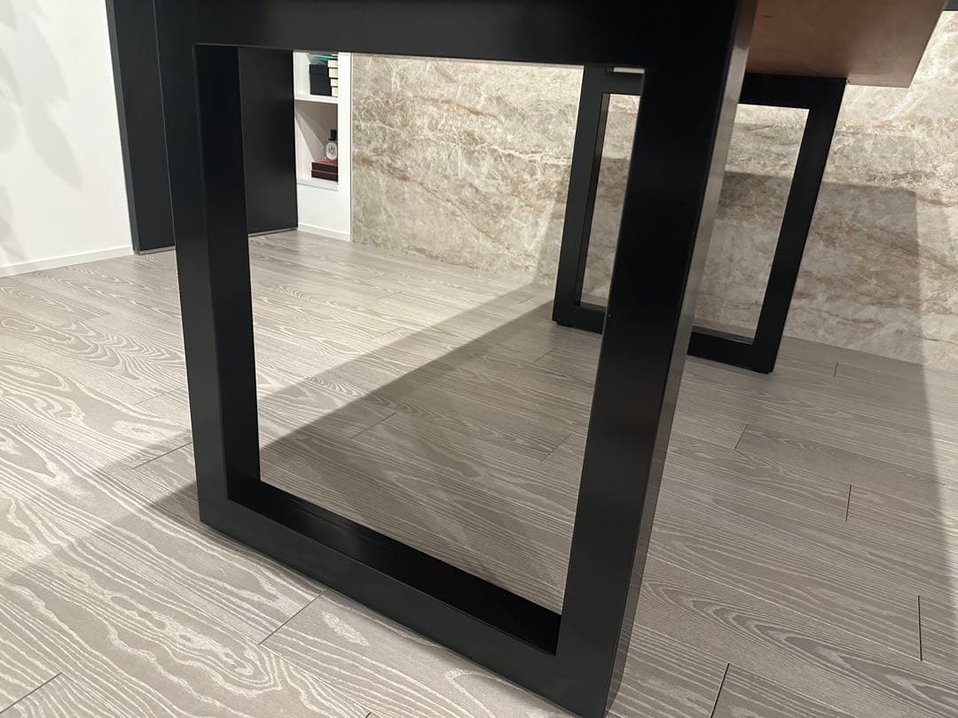 D*0様 マスターウォール ワイルドウッド ダイニングテーブル ウォールナット