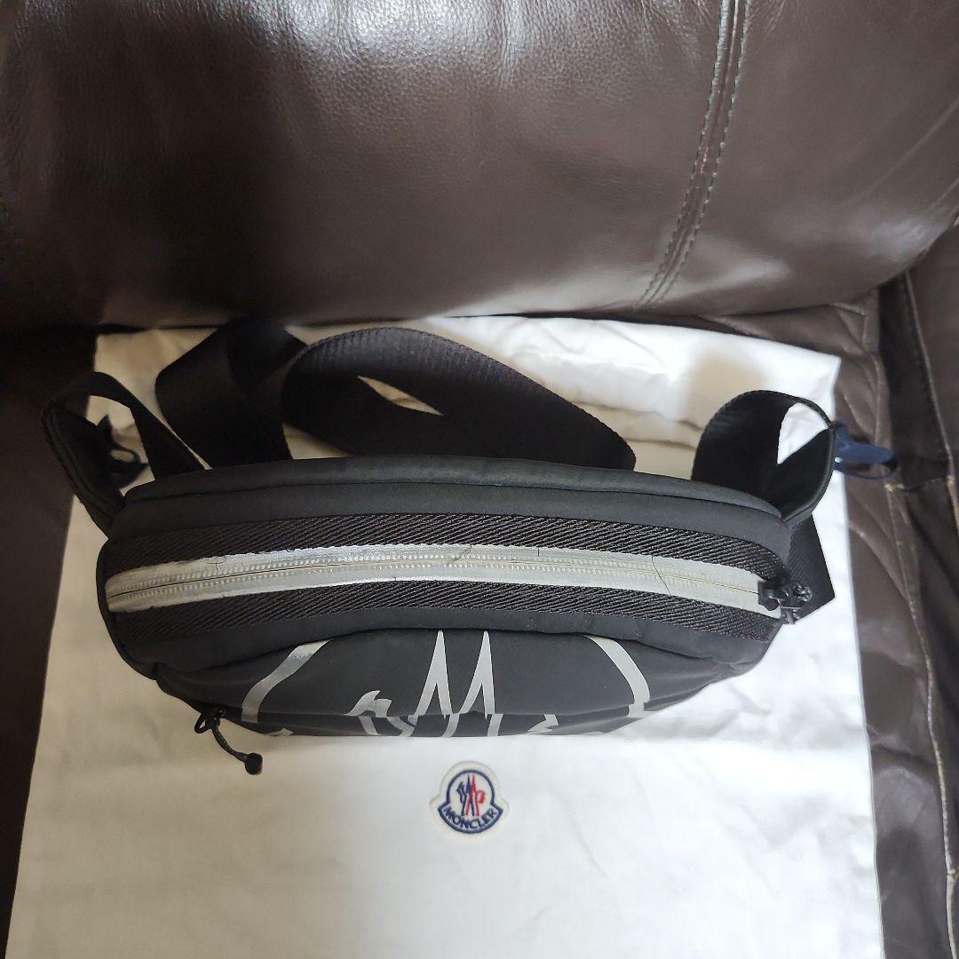 MONCLER モンクレール　ボディバッグ