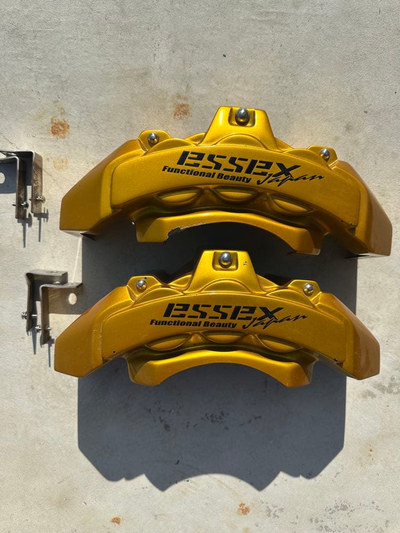 【最終値下げ】ESSEX キャリパーカバー　 Ｖer Ⅲ ハイエース　。